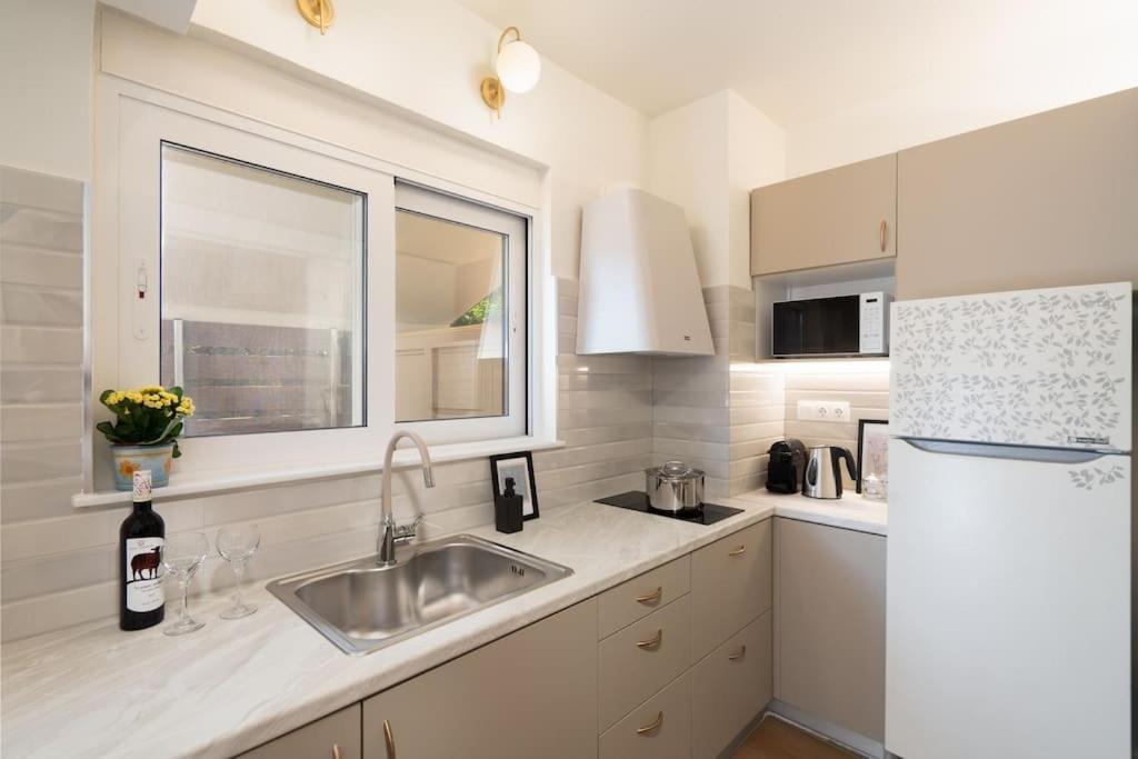 Modern At Edem *